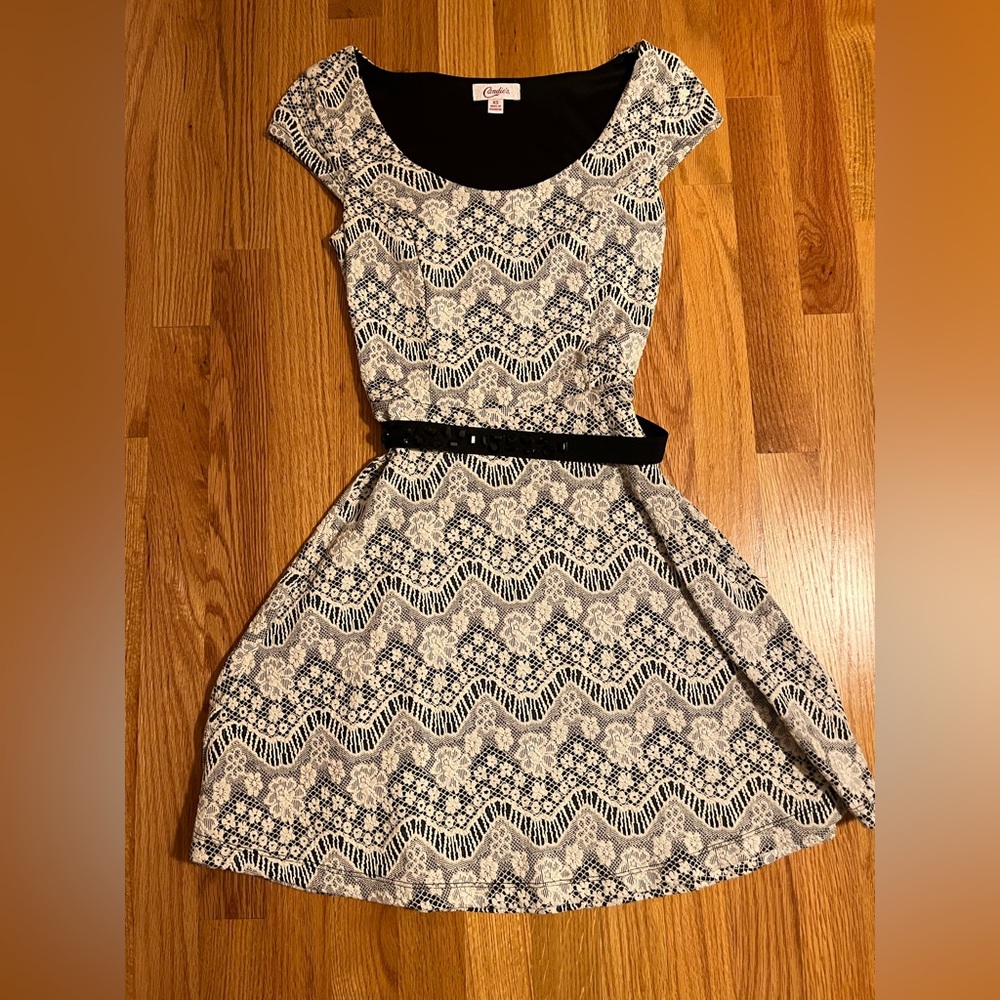 🌻candies’s lace dress with belt